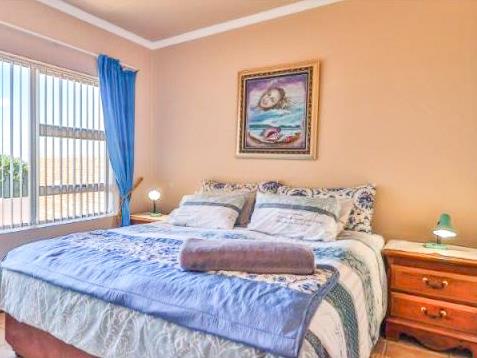 4 Bedroom Property for Sale in Stilbaai Wes Western Cape